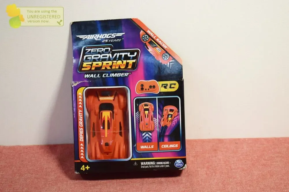 Air Hogs Zero Gravity Sprint Wall Climber